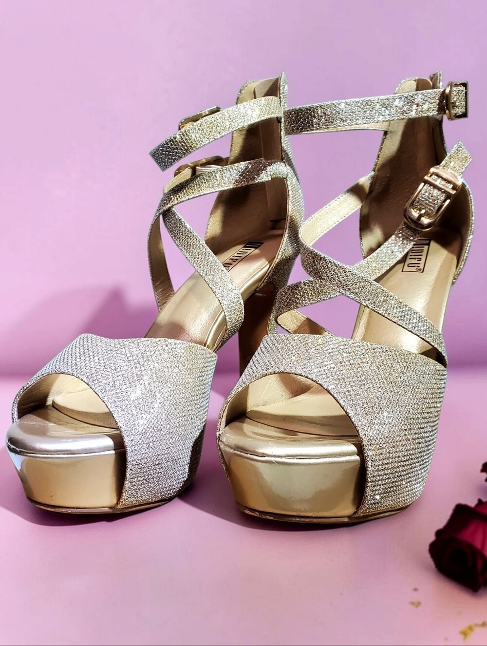 IDIFU Women's IN5 Crisscross Platform Chunky Heels in Gold Glitter size 8.5